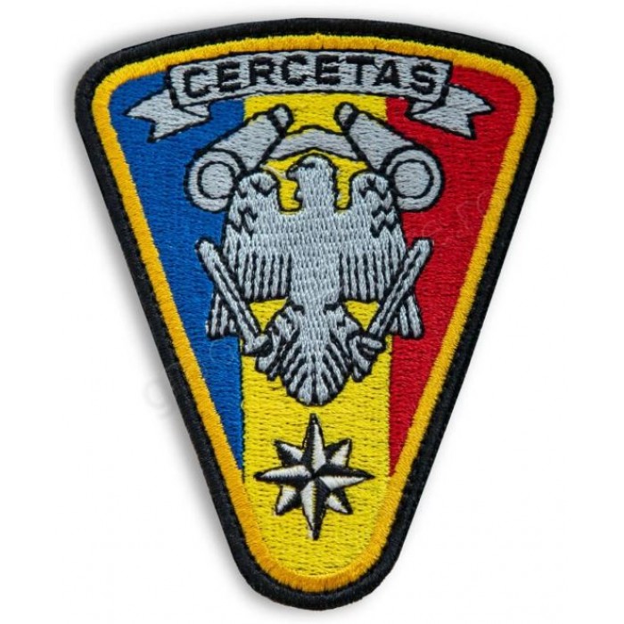 Ecuson Cercetaș pentru Ținuta de Oraș – Detaliu broderie pe uniformă militară 