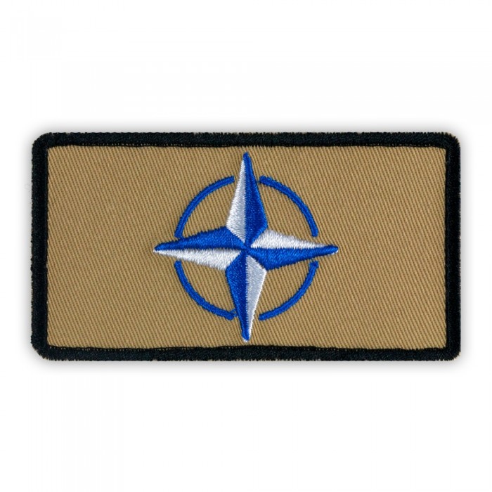 Ecuson NATO - Detaliu broderie de calitate superioară pentru personalul militar